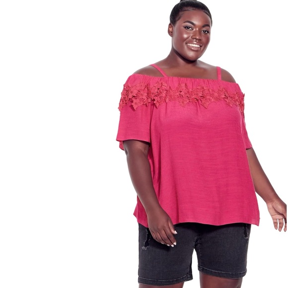 NWT Women’s Plus Size Avenue Evie Lace Cold Shoulder Short Sleeve Blouse - Picture 1 of 10